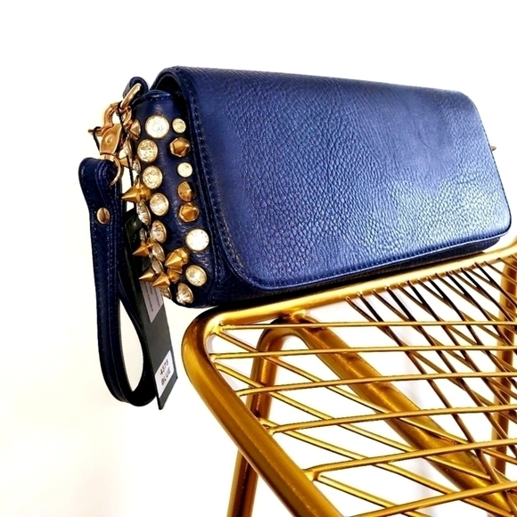 Haley's Heart | Navy Blue Spiked Clutch - Picture 1 of 9